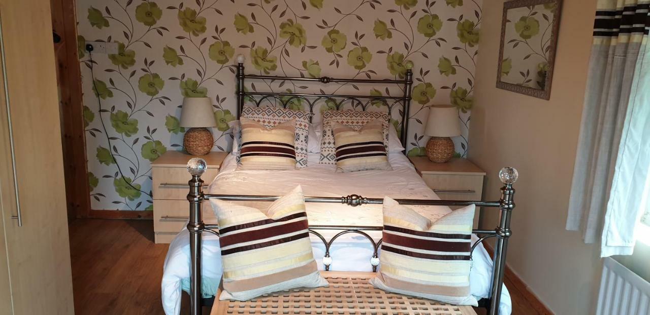 Mona Villa Holiday Home Caulderton Екстериор снимка